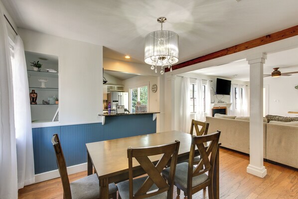 House (4 Bedrooms) | Interior