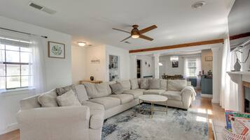 House (4 Bedrooms) | Interior