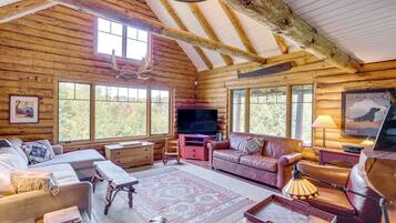 House (3 Bedrooms) | Front of property