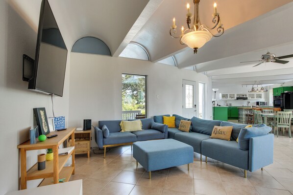 منزل (4 Bedrooms) | المنشأة من الداخل