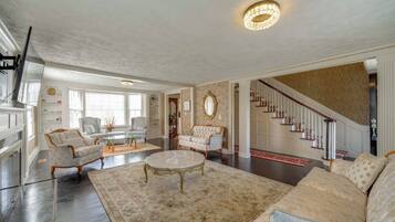 Rumah (5 Bedrooms) | Interior