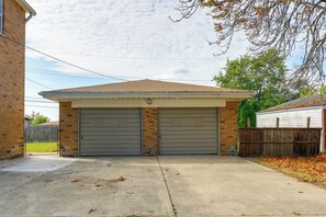 Interior - Charming Family-friendly Duplex in Roseville! (Roseville)