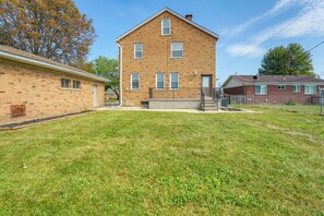 Interior - Charming Family-friendly Duplex in Roseville! (Roseville)