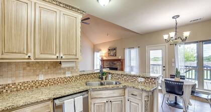 10 Mi to Lake Tawakoni: Family Wills Point Getaway