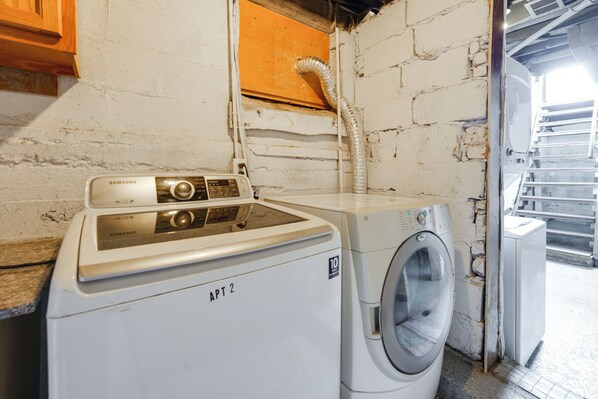 Unclassified image, 1 of 26, button - Families Welcome! Convenient Roseville Duplex (Roseville)