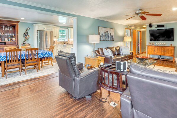 House (3 Bedrooms) | Interior