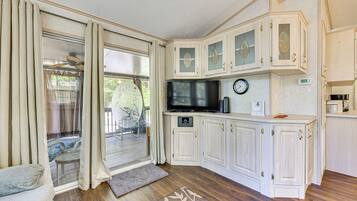 House (1 Bedroom) | Interior