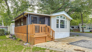 House (1 Bedroom) | Interior