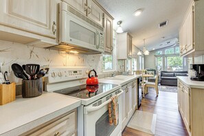 House (1 Bedroom) | Interior