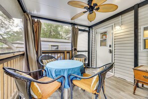 House (1 Bedroom) | Interior