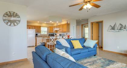 Lake & Lighthouse Views: Inviting Port Hope Home!