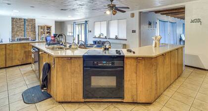 Perfect For Groups! Socorro Home Near NM Tech