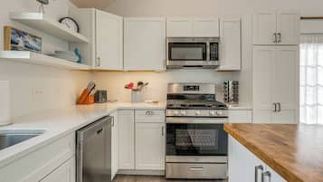 Nhà (2 Bedrooms) | Nội thất