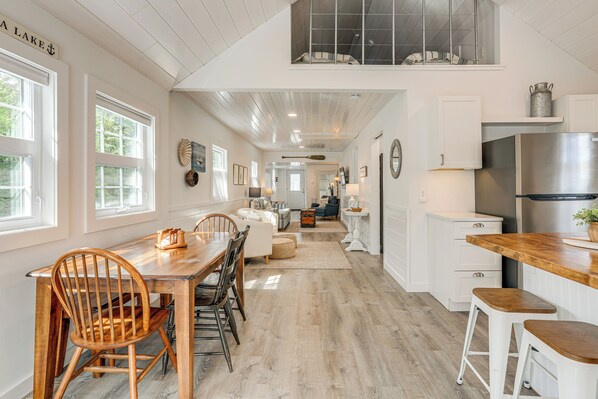 House (2 Bedrooms) | Interior