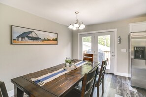 Talo (4 Bedrooms) | Sisätilat