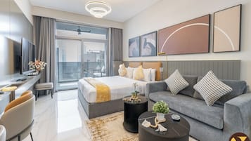 Luxury Apartment, Balcony, City View