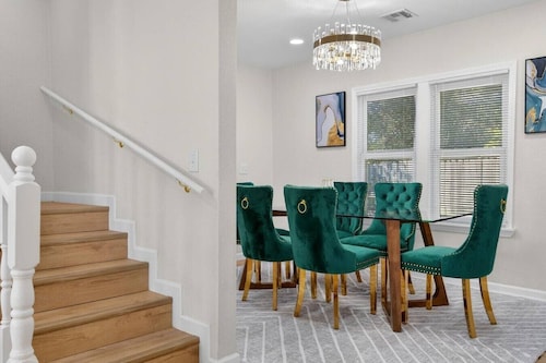 Pet-Friendly, Grill, Workspace, Country Vibes