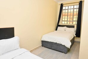2 bedrooms, internet, bed sheets