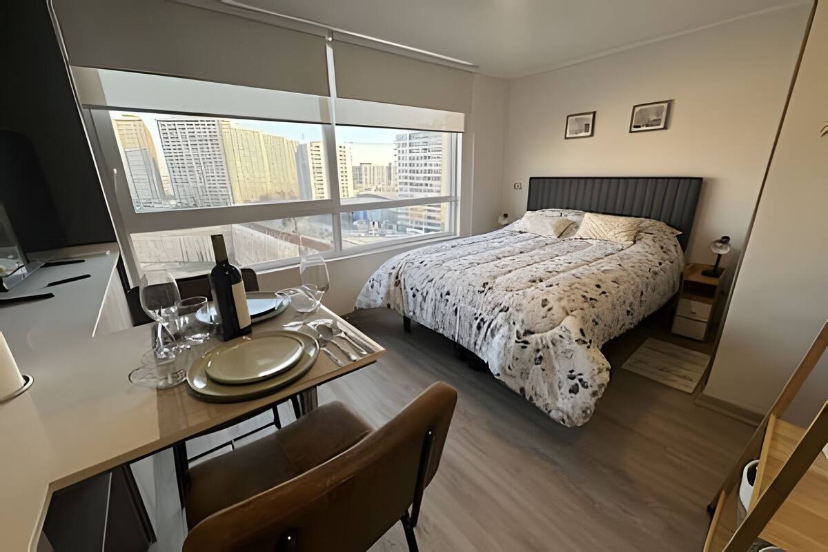 Decoración personalizada, muebles diferentes y wifi gratis