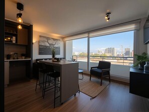 Apartment | Interior - Oceana Suites Vicuña Mackena (Santiago)