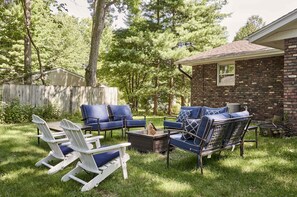 Property grounds - Game Room - Private Beach Access - Sleeps 8 (Fontana)