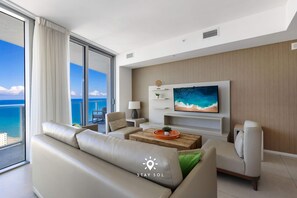 TV, offices - Beautiful 1BR Apartment with Ocean View Balcony (Hollywood)