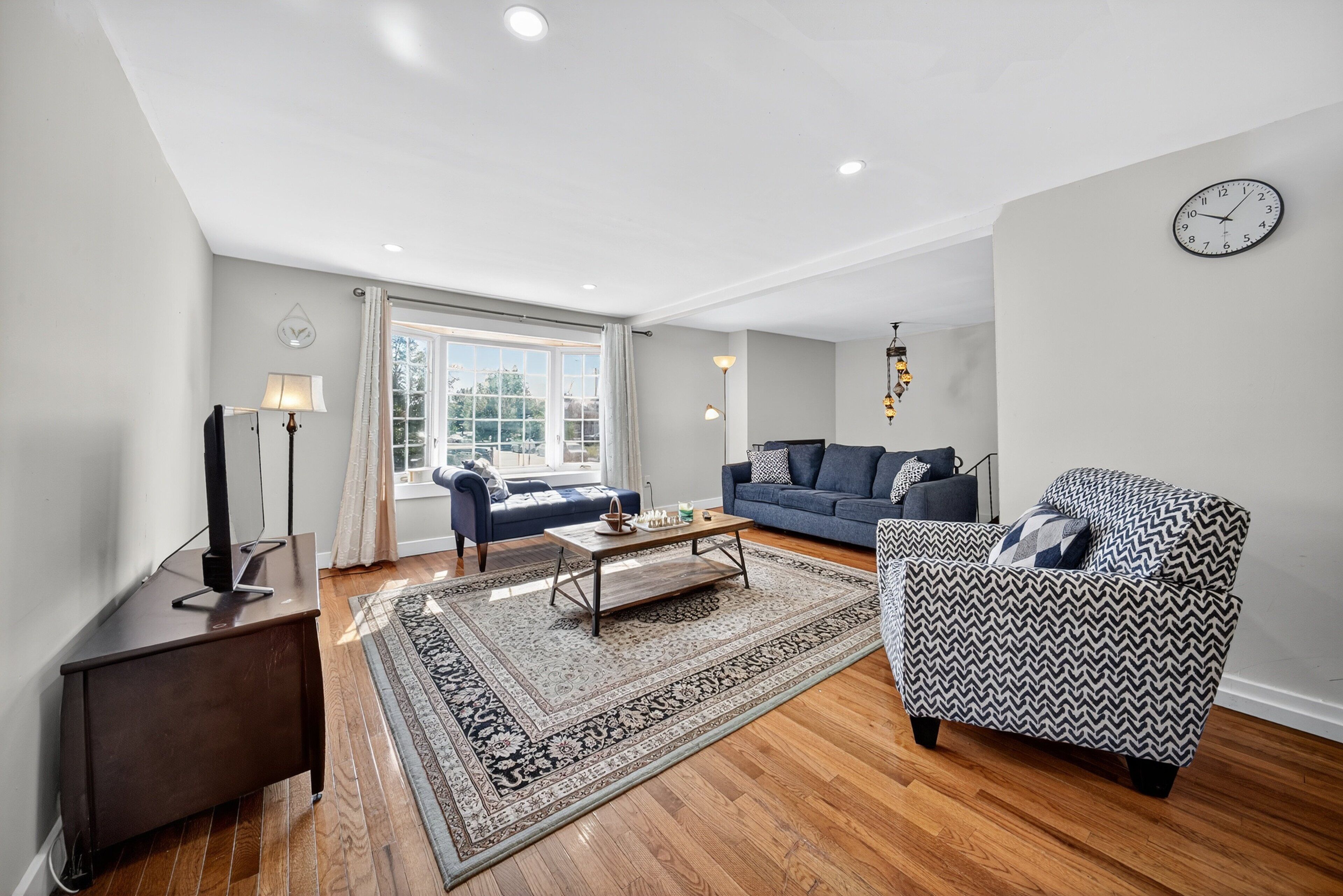 Duplex, 3 Bedrooms | Living area | Smart TV, streaming services