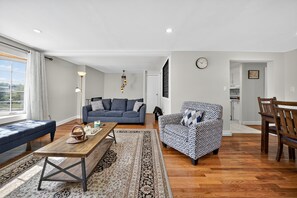 Maisonette, 3 Schlafzimmer | Wohnbereich