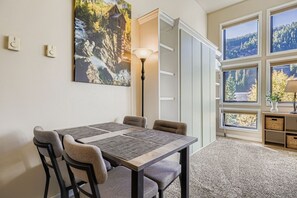 Condo, 1 Bedroom | Dining