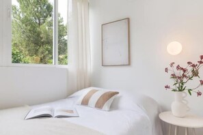 1 bedroom, Internet, bed sheets - Small and charming studio. (Madrid)