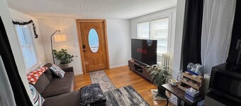 Humble 2BR Getaway Near Downtown Salem