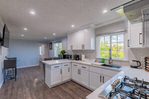 منزل | 2 عدّة غرف نوم وخدمة الإنترنت