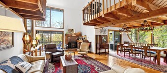 Spacious 6 Bedroom Chalet Near Holiday Valley