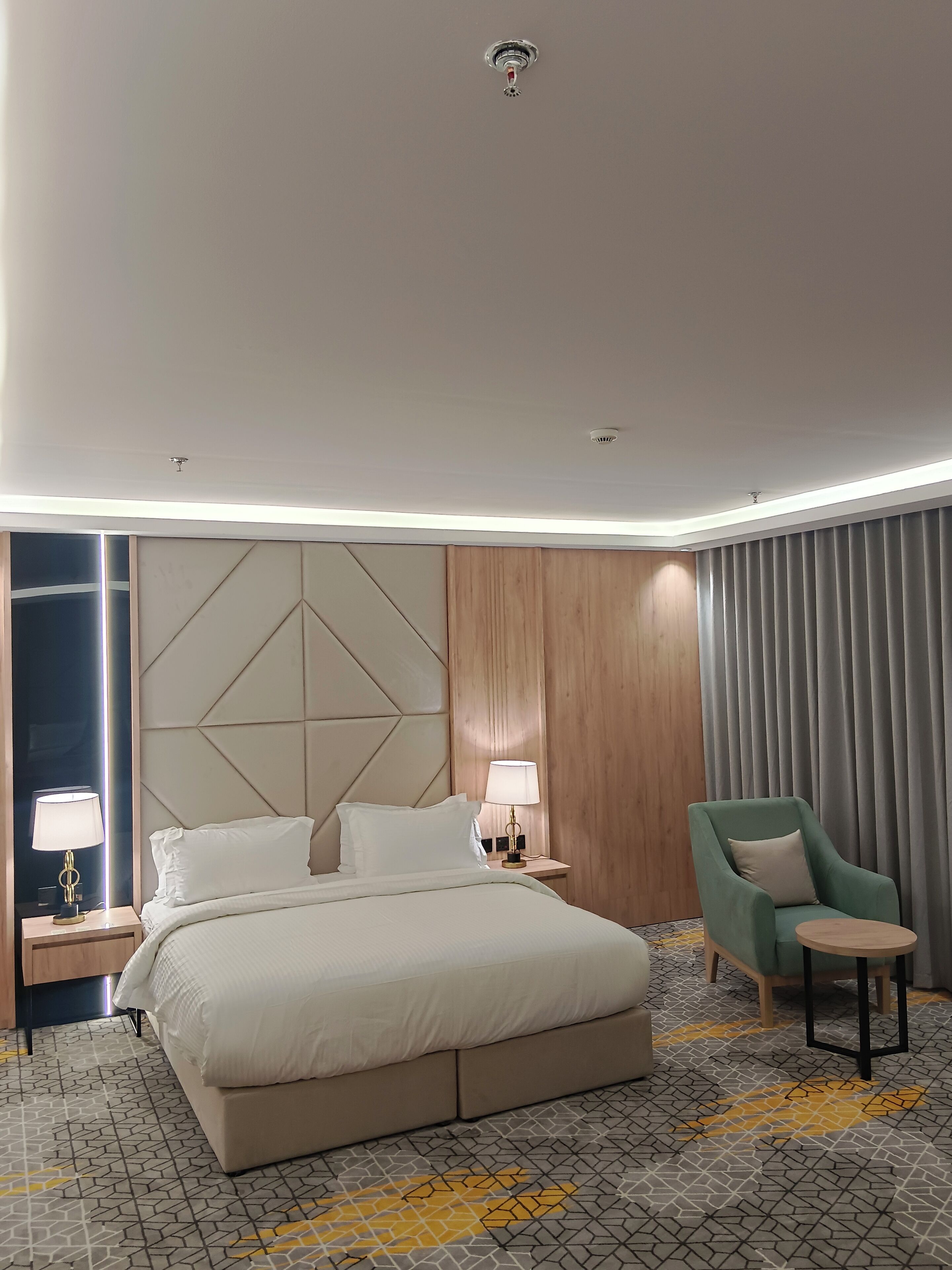 普通套房, 城市景 | 高級寢具、房內夾萬、手提電腦工作空間、遮光窗簾/窗簾