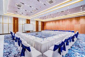 House | Meeting facility - Sunday Hotel & Residences Gurugram (Gurugram)