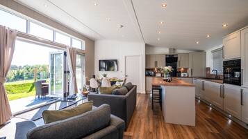 Réfrigérateur, micro-ondes, four, lave-vaisselle