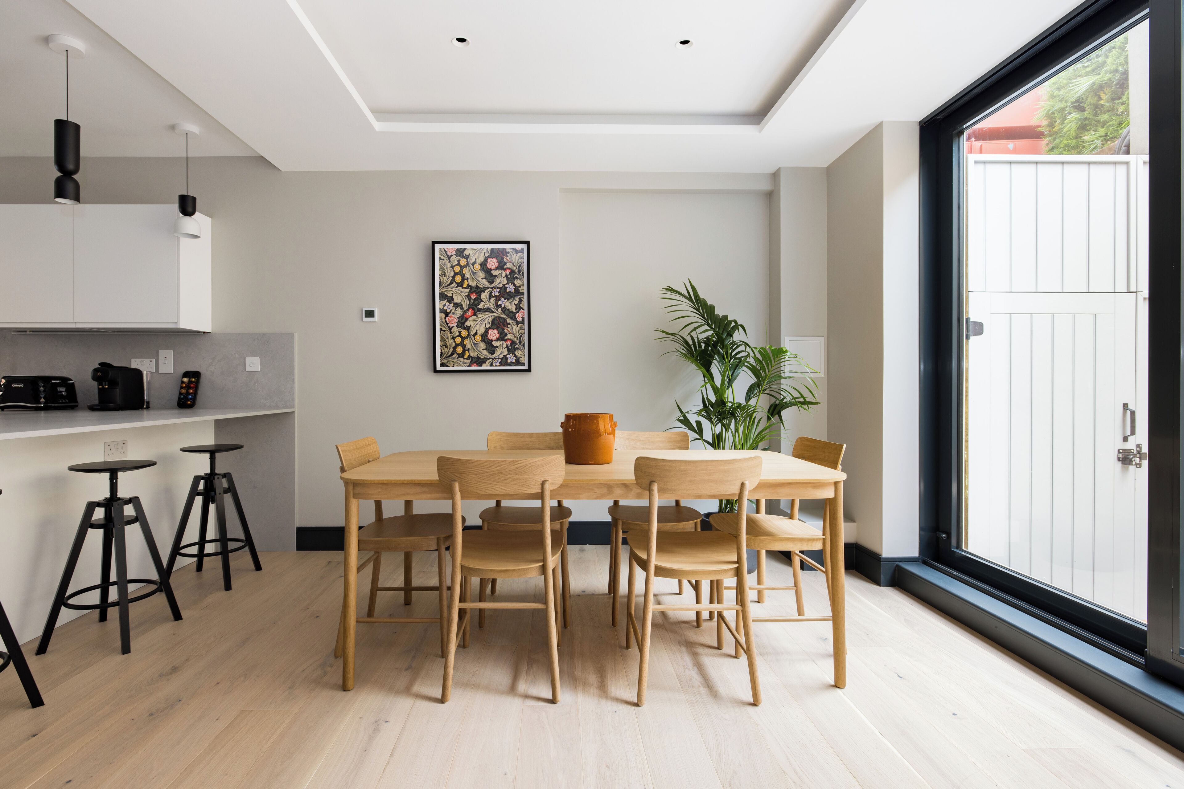 Apartment, 3 Bedrooms, Patio | Living area | 44-inch Smart TV with cable channels