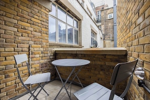 Departamento, 3 habitaciones, patio | Terraza o patio