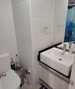 Apartment | Bathroom