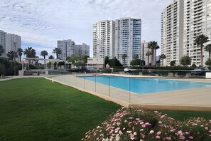 Apartment | Pool | Seasonal outdoor pool