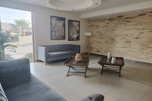 Apartment | Living area - Oceana Suites Marina Costa I (Coquimbo)