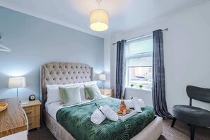 2 室のベッドルーム  、アイロン / アイロン台、WiFi、ベッドシーツ