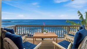 Outdoor dining - Kukuiula Bay House By Parrish - Oceanfront Family Home (Koloa)