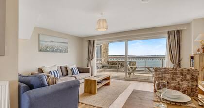 Amazing Uninterrupted Sea Views