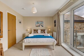 2 bedrooms, iron/ironing board, travel cot, WiFi