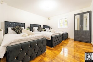 2 bedrooms, iron/ironing board, travel crib, free WiFi