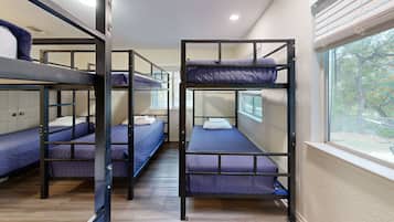 Comfort Cabin, River View | Laptop workspace, iron/ironing board, free WiFi