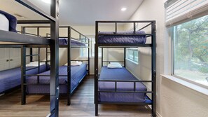 Comfort Cabin, River View | Laptop workspace, iron/ironing board, free WiFi
