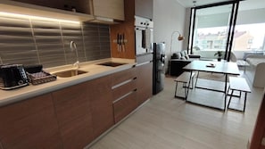 Apartament Comfort, balcó, vistes a la ciutat | Cuina privada
