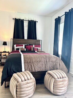 3 chambres, fer et planche à repasser, Wi-Fi gratuit, draps fournis